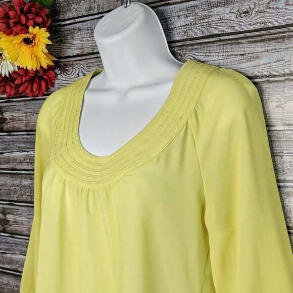 Banana Republic Factory Tops - 3/15 Banana Republic Yellow Scallop Scoop Neck Top